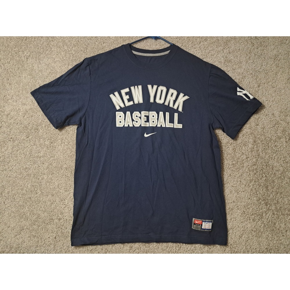 New York Yankees XL Nike T-Shirt Mens Navy MLB Baseball Graphic Regular Fit Tee